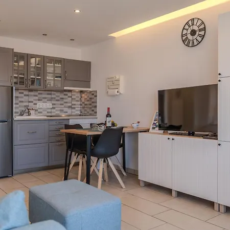 Go2tenerife Apart'luna Pool&sea View *